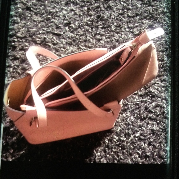 London Fog shoulder bag - Picture 9 of 12